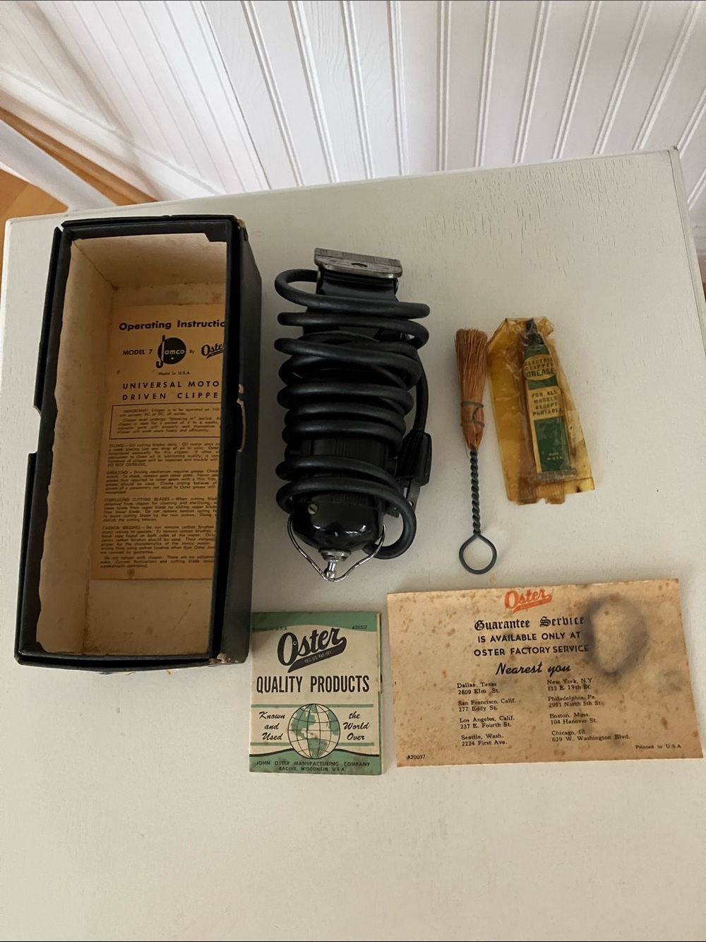 Oster Black Electric Hair Clipper with Accessories